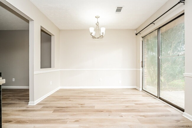 Photo - 107 Fairview Pl