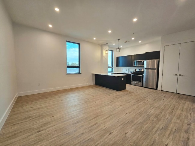 Photo - 715 Park Ave Unidad 2A