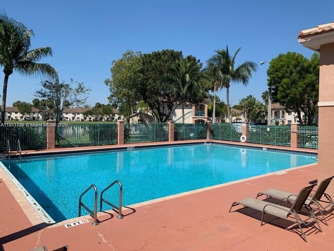 Photo - 2920 SE 13th Rd Unit 202-45