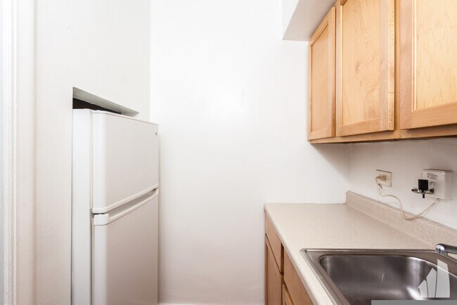 Photo - 537 W Arlington Pl