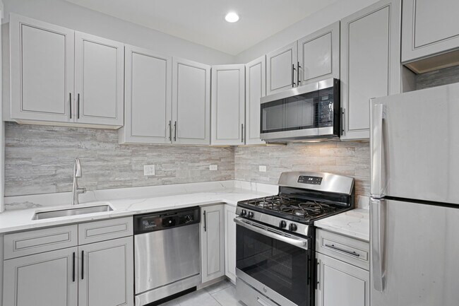 Photo - 6105 N Winthrop Ave Unidad 3
