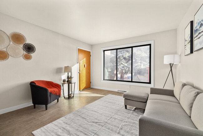 Photo - Lordwith Apartments