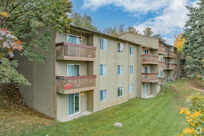 Photo - Veranda Green Apartments