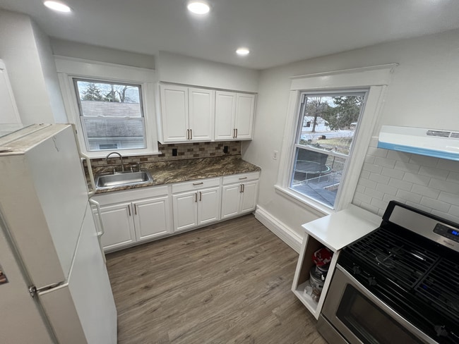 Building Photo - 175 Washington St Unit 2