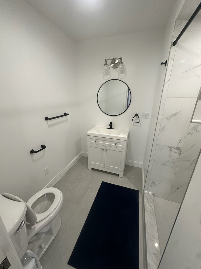 Building Photo - 27 Mill St Unit Suite 2 Rental
