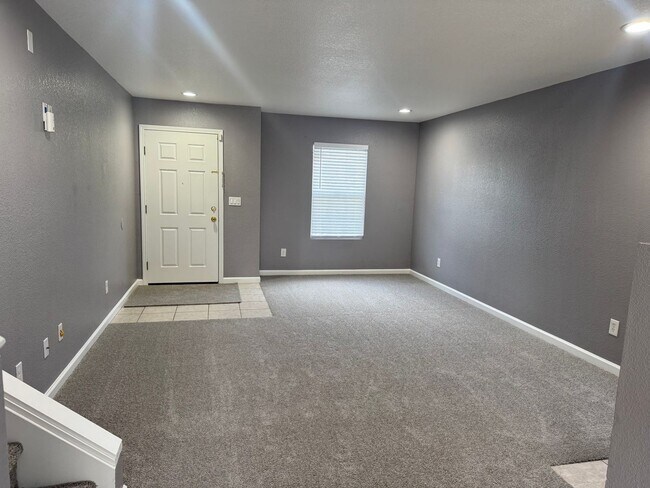 Photo - 245 Rambler Rose Ln