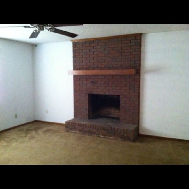 Photo - 273 Norman Dr