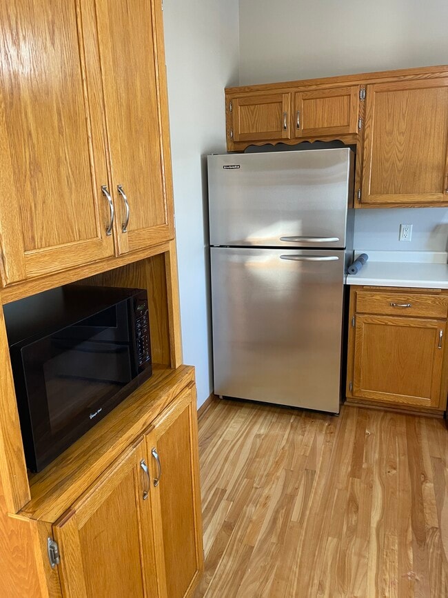 Building Photo - 3991 Whiting Ln