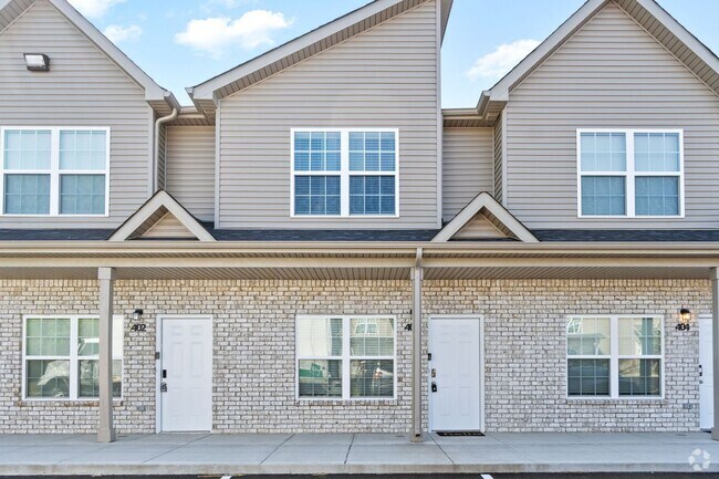 Building Photo - Modern Comforts in Clarksville – Stylish 2... Rental