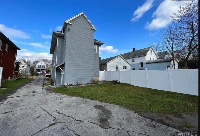 Photo - 2473 Pierce Ave Unit 2