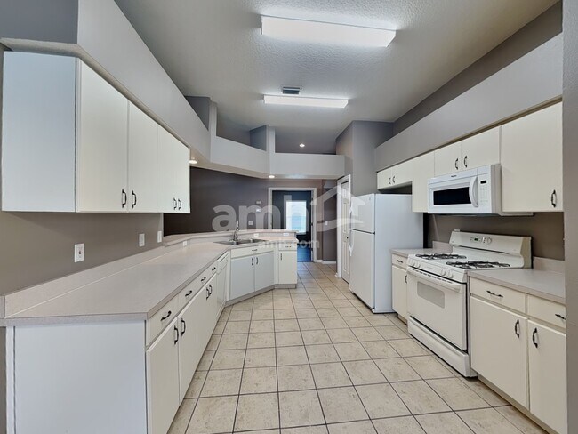 Photo - 22611 Roderick Dr