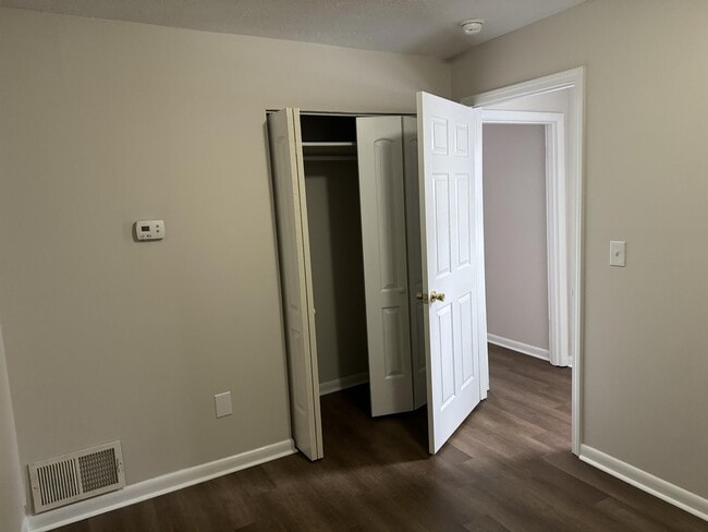 Photo - 173 E 7th St