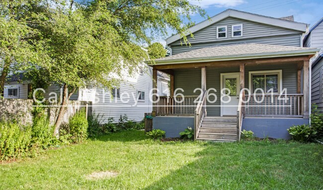 1032 Logan St SE