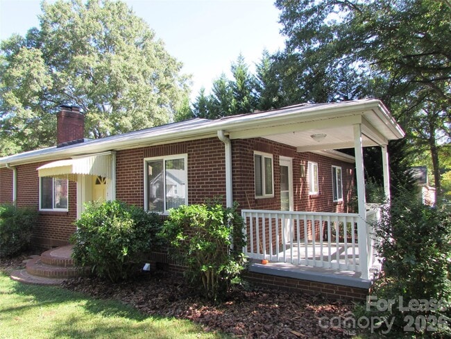 Photo - 338 Culp St