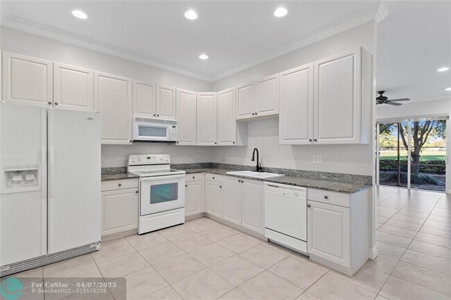 Photo - 3166 Fairway Cir Townhome