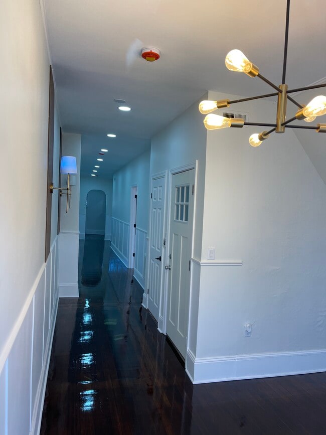 Photo - 31 Crawford St