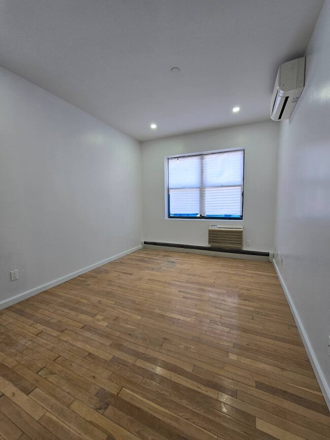 Photo - 1111 Sheepshead Bay Rd