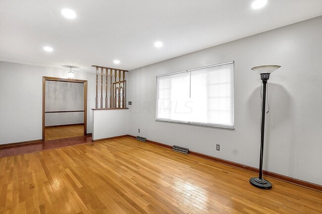 Photo - 4959 Woodbriar Pl