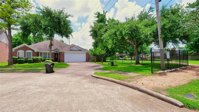 Photo - 1443 Grand Falls Dr House