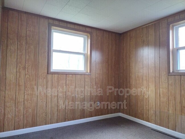 Photo - 335 Little Vine Dr Unit Apt. B