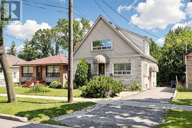 Photo - 77 Wendell Ave
