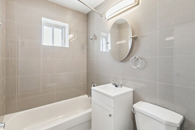 Photo - Empress at Trillium Park