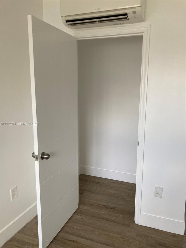 Photo - 1815 NW 1st Ct Unit 2