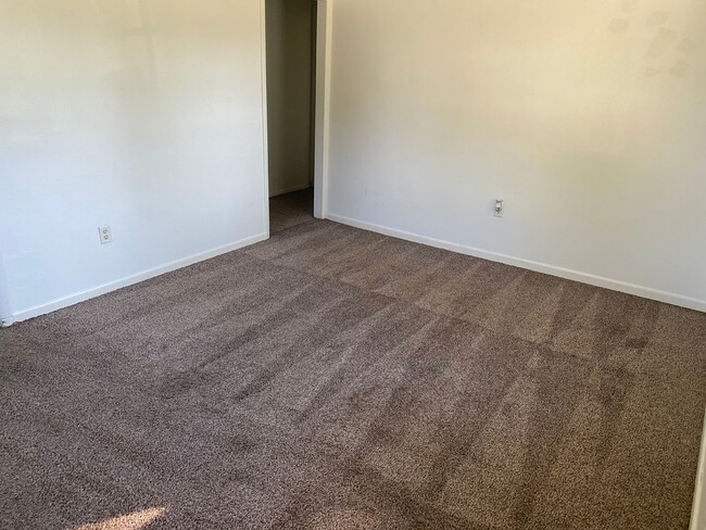 Photo - 710-712 W 1st Unidad 712