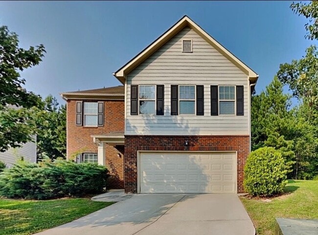 Building Photo - 2495 Valley Creek Dr