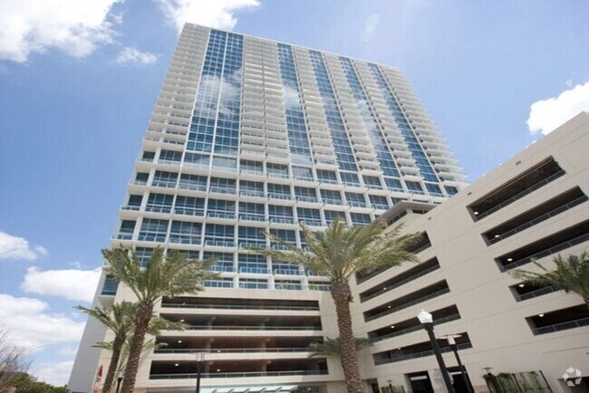 Building Photo - 150 E Robinson St Unit 24B-1 Rental
