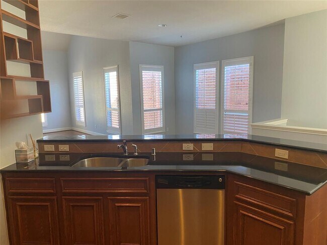 Photo - 3123 Dallas St