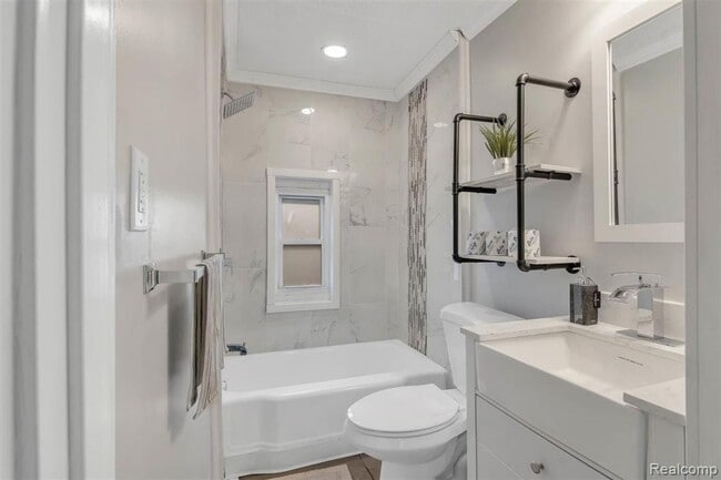 Building Photo - 20830 Westview Ave Unit 1 Rental