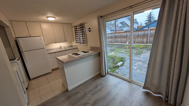 Photo - 2914 R St