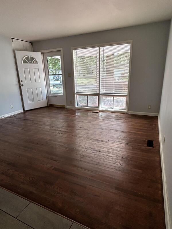 Photo - 8704 E 92nd St