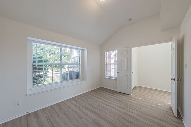 Photo - 3 Bedroom 2 Bath Home