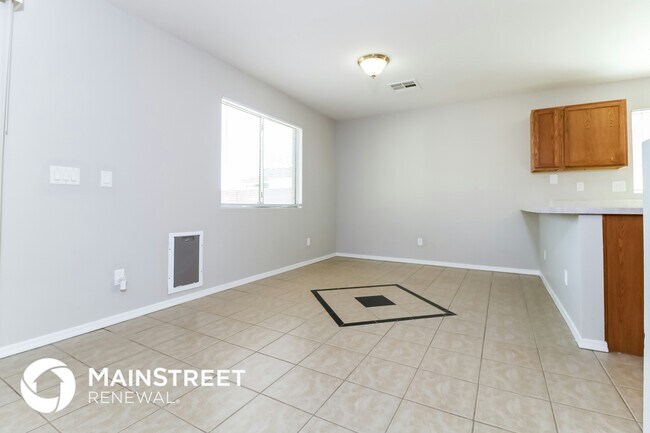 Photo - 23948 W Hadley St