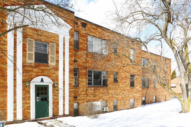 Photo - Virginia Terrace