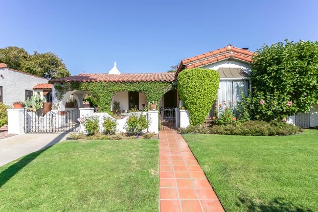 Beautiful Spanish Home In Prestigious Reyn... - Beautiful Spanish Home In Prestigious Reyn...