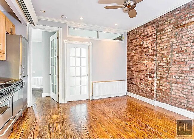 Photo - E 1ST ST. Unit 3R