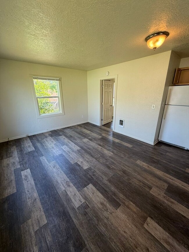 Photo - Cozy 1 Bedroom!