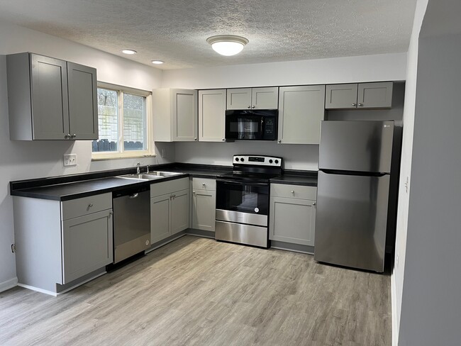 Photo - Beautiful Townhome in Most Desirable area of Westerville