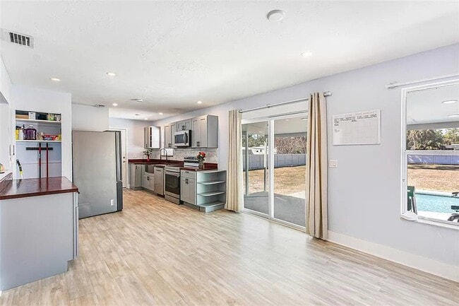 Photo - 323 Greenwood Ave