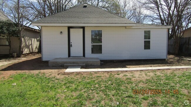 Building Photo - Historic Lawton Home. Newly renovated. Eas...