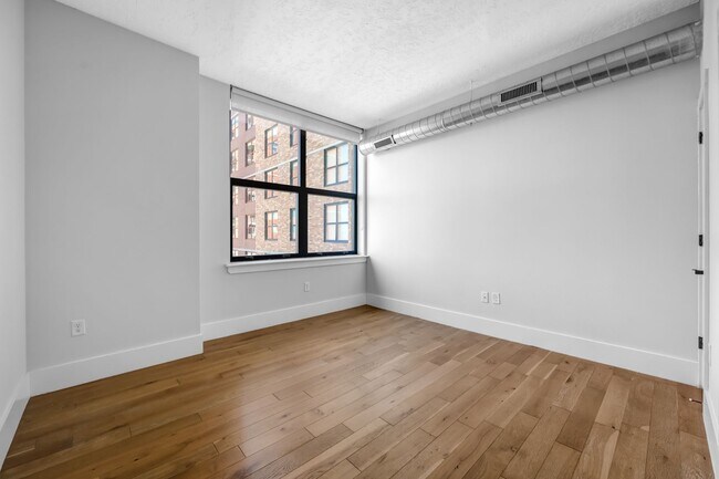 Photo - Cast Iron 1 Unit 2310