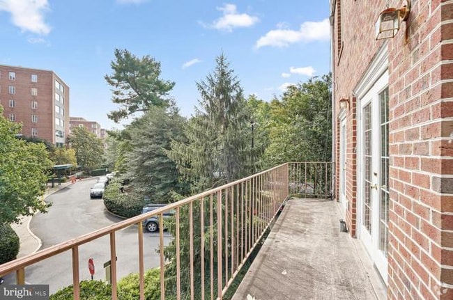 Building Photo - 4305 Massachusetts Ave NW Rental