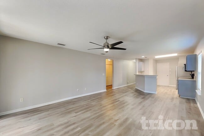 Photo - 137 Brays Island Ln