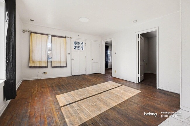 Photo - 2040 S Fox St