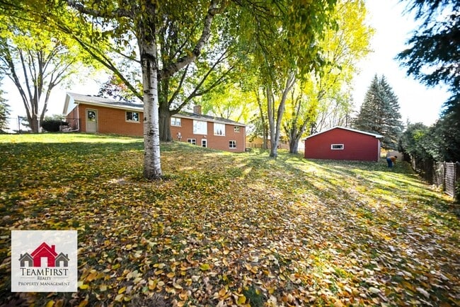 Photo - 2790 S Ridge Rd