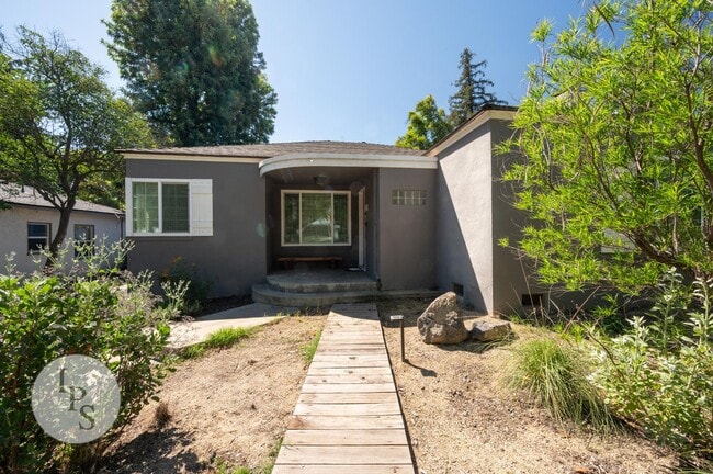 Photo - Beautifully Updated Fresno High Home - Walkable to Gazebo Gardens, 3BR/1BA, Partially Furnished