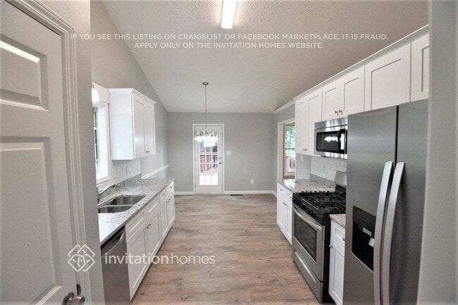 Photo - 550 Elizabeth Heights NE